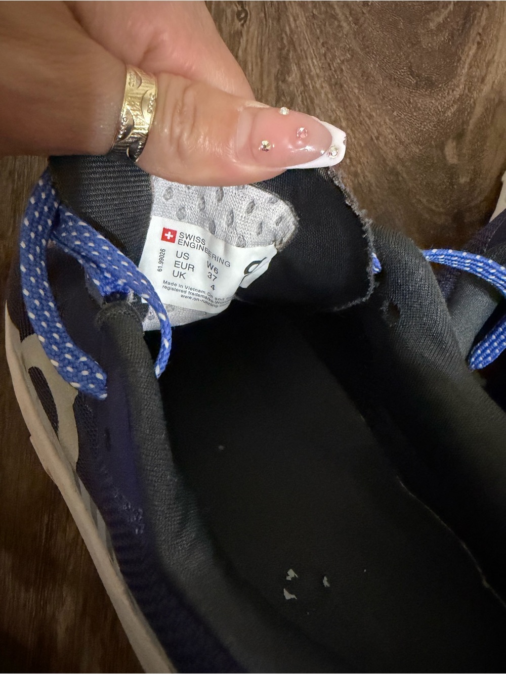 On Running Cloudmonster Women's Running Shoes - Picture 10 of 12